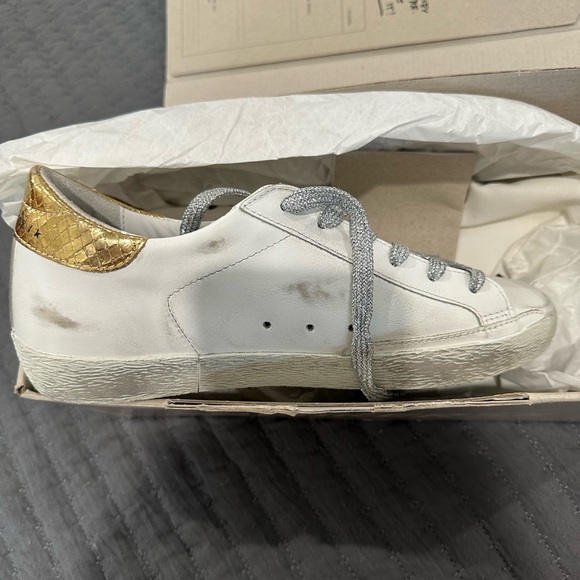 Women’s Golden Goose Brand New - Picture 3 of 5